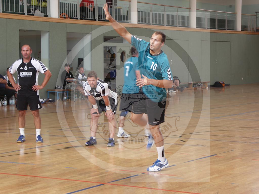 Sieg beim Vorbereitungsturnier in Plotha – Norman Schindler als bester Schütze geehrt